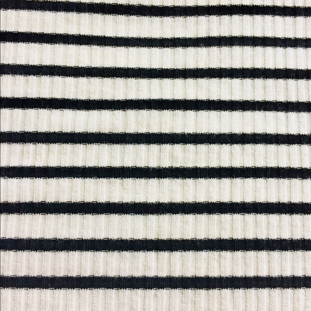 Harlow’s & Graham - Ribbed Off The Shoulder Tee - Picture 3 of 6